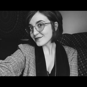 Meet your Posher, Haley